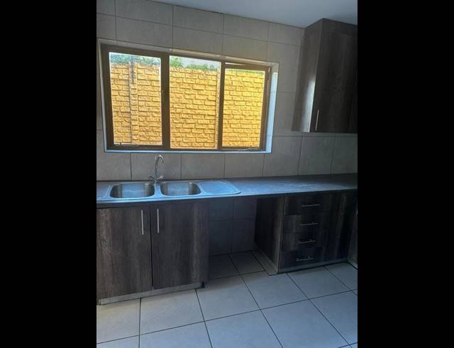 4 BEDROOM PROPERTY TO RENT IN BRUMA